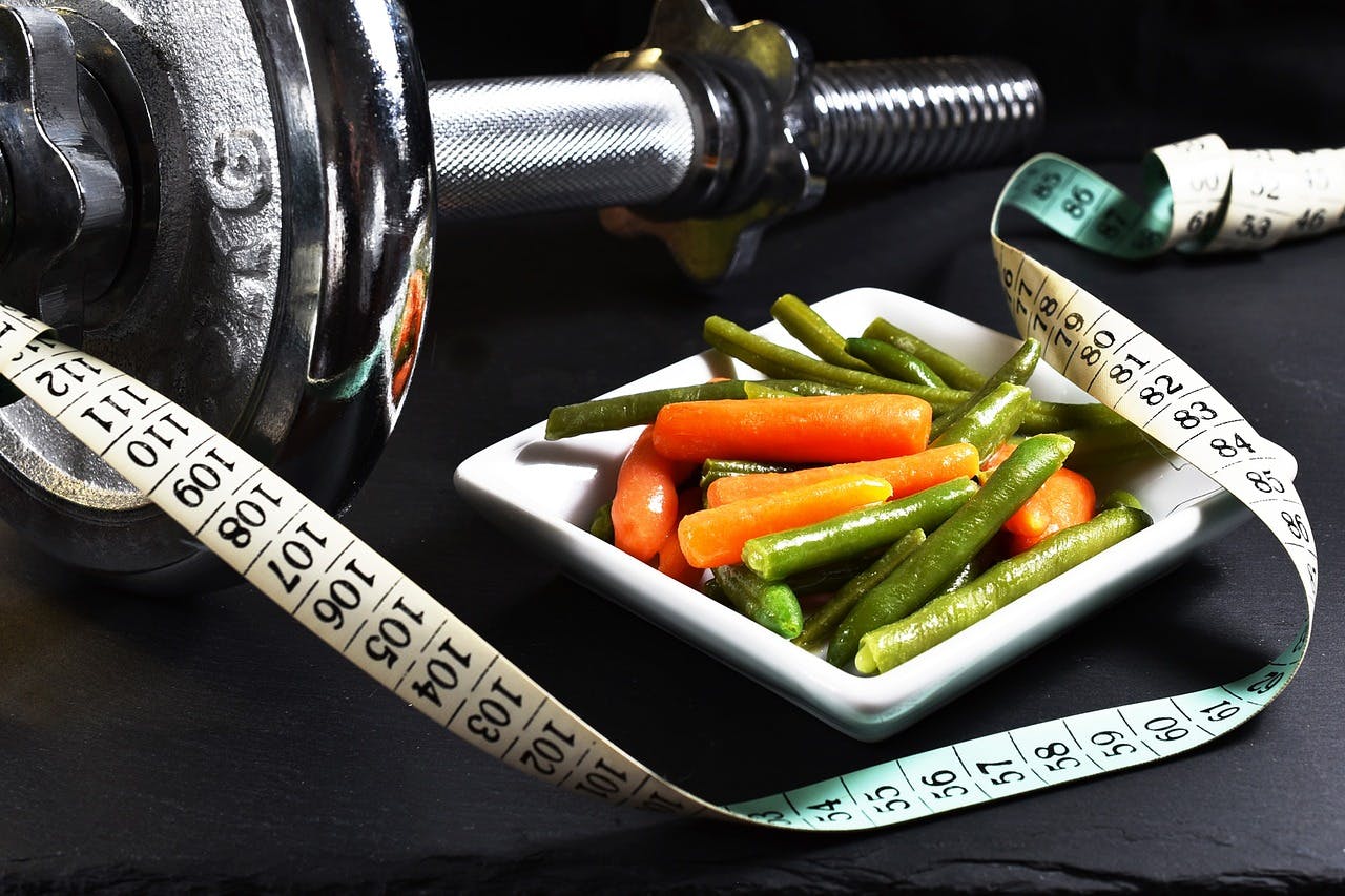 Dieta czy ćwiczenia – co pomoże szybciej schudnąć?